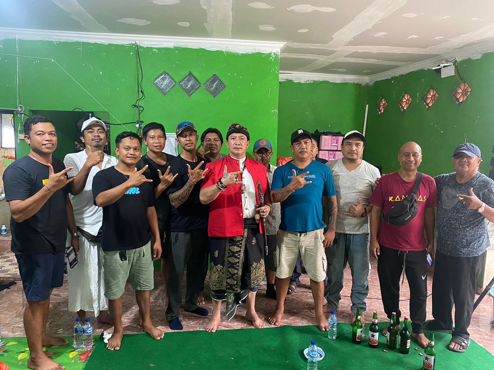 Jro Bima serap Aspirasi Keresahan Pengusaha angkutan Pariwisata di Buleleng