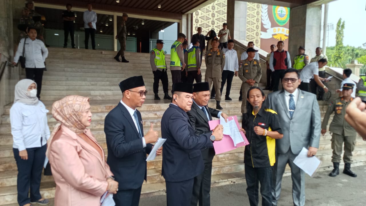 Peringati HKN ke-61, Rekan Indonesia Geruduk DPRD Sumsel: Stop Komersialisasi Kesehatan, Hapus Denda BPJS!