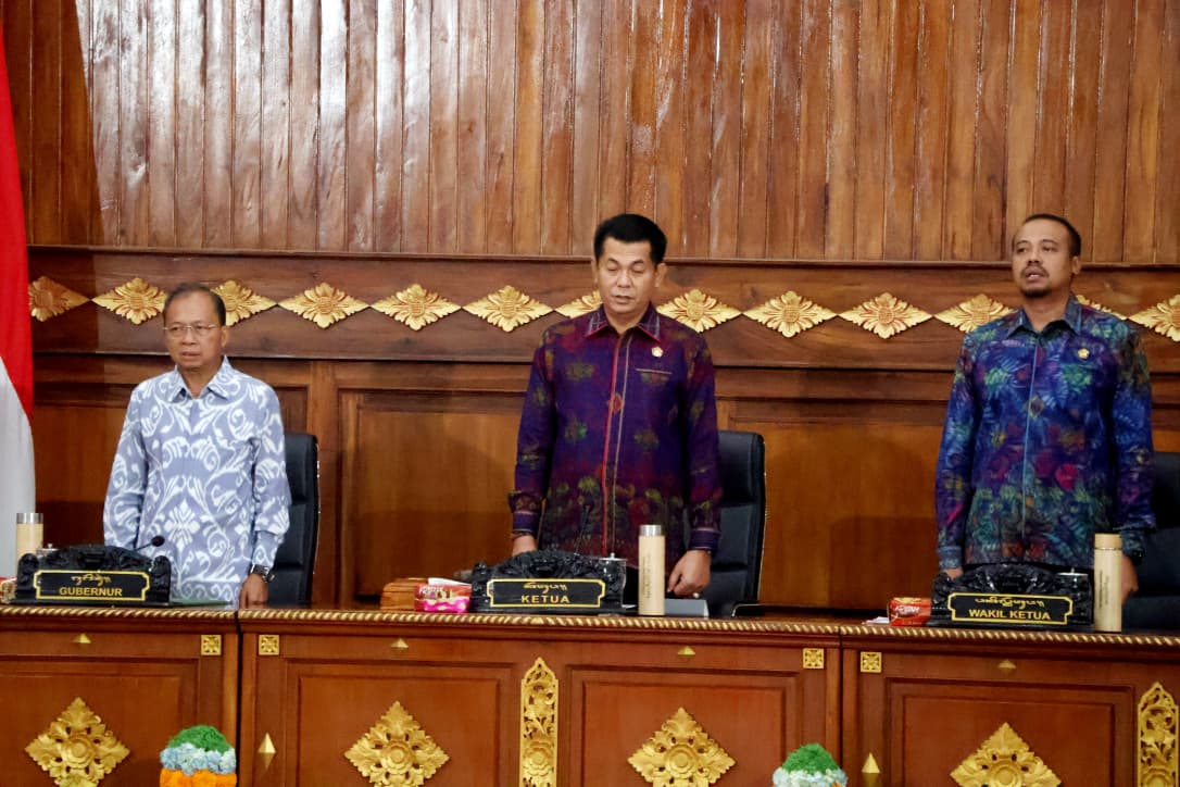 Gubernur Bali Hadiri Rapat Paripurna DPRD Bali, Penguatan Modal BPD Bali Jadi Sorotan