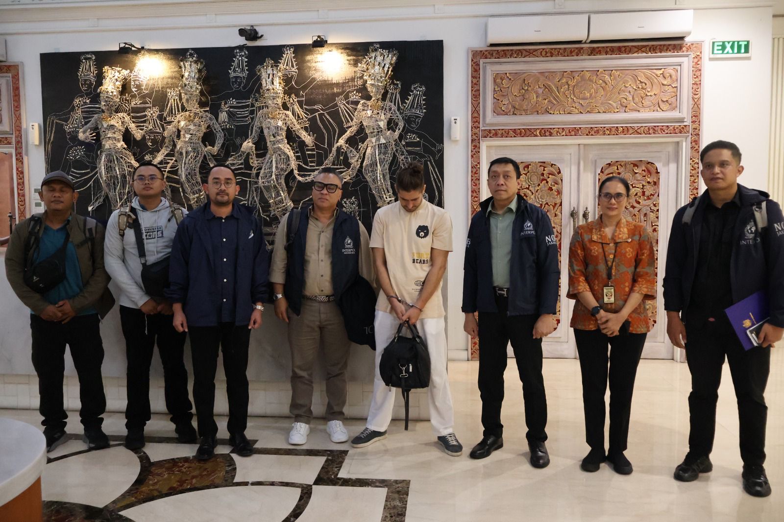 Imigrasi Ngurah Rai Deportasi Buronan Interpol Asal Rumania Terkait Kasus Pembunuhan