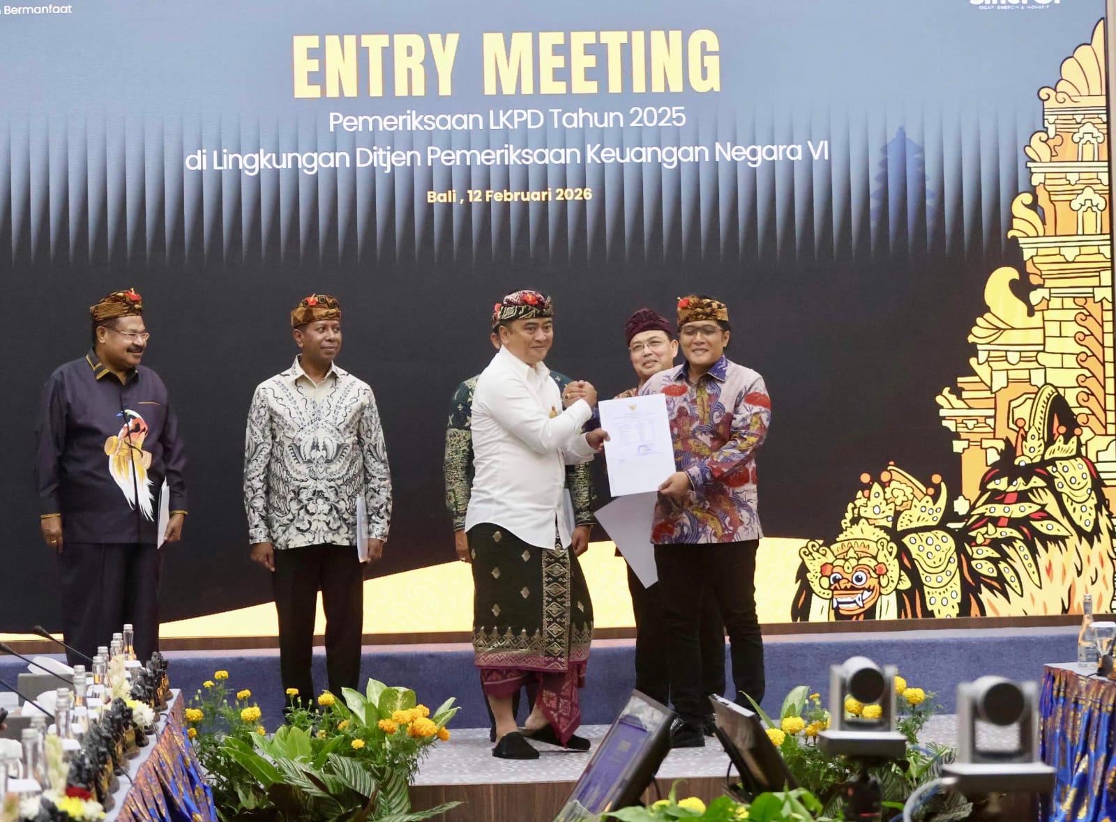 Wagub Giri Prasta Hadiri Entry Meeting Pemeriksaan LKPD 2025 oleh BPK RI di Denpasar