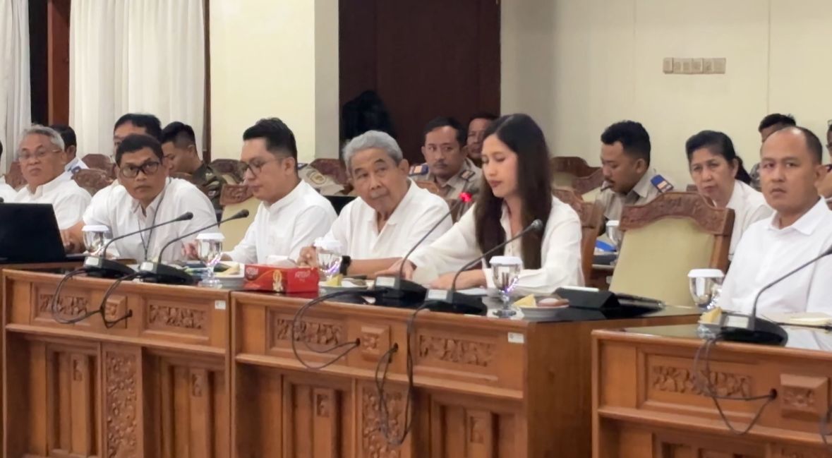 Sorotan Pansus TRAP: Kehadiran Eks Pejabat Pemprov di Kubu PT BTID dan Absennya Manajemen Puncak