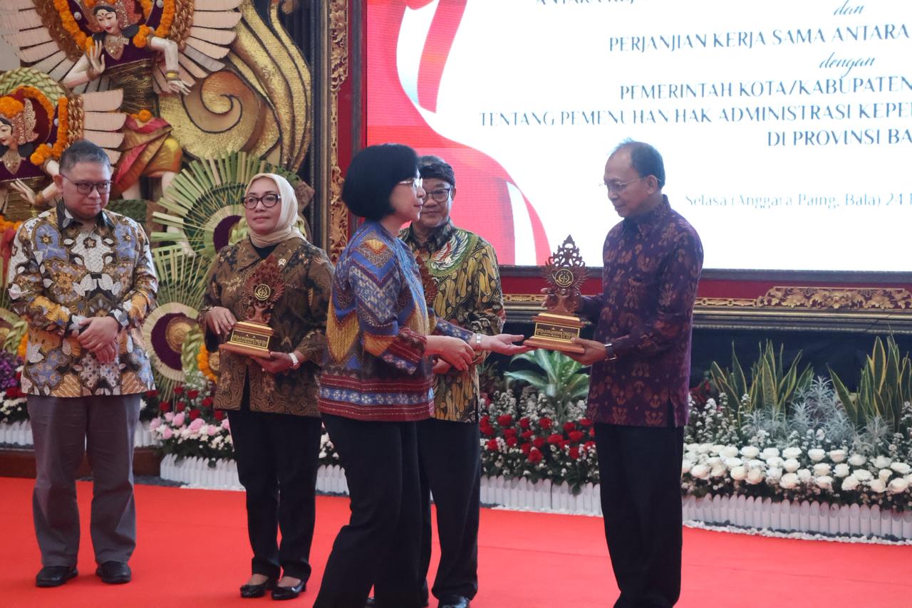 Dukung Inisiatif Kajati Bali, Gubernur Koster Gerak Cepat Bantu Pemenuhan Hak Anak Terlantar