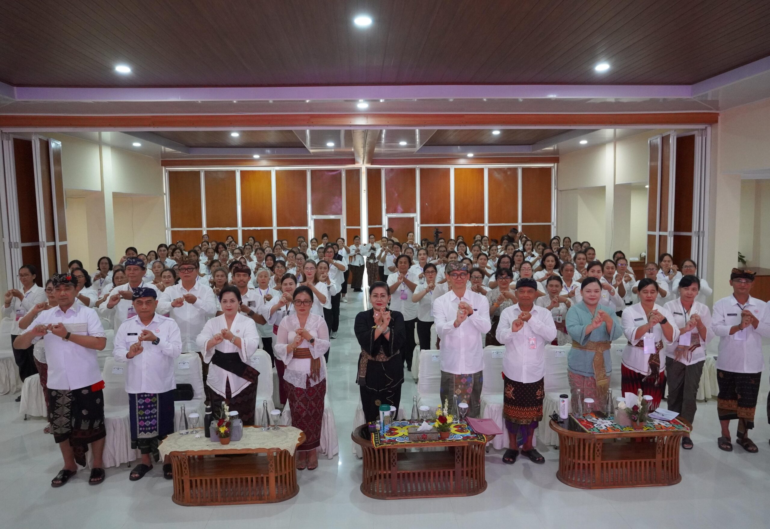 Ny. Putri Koster Tutup Bina Posyandu 2026, Tekankan Kader Jadi Ujung Tombak Layanan Masyarakat