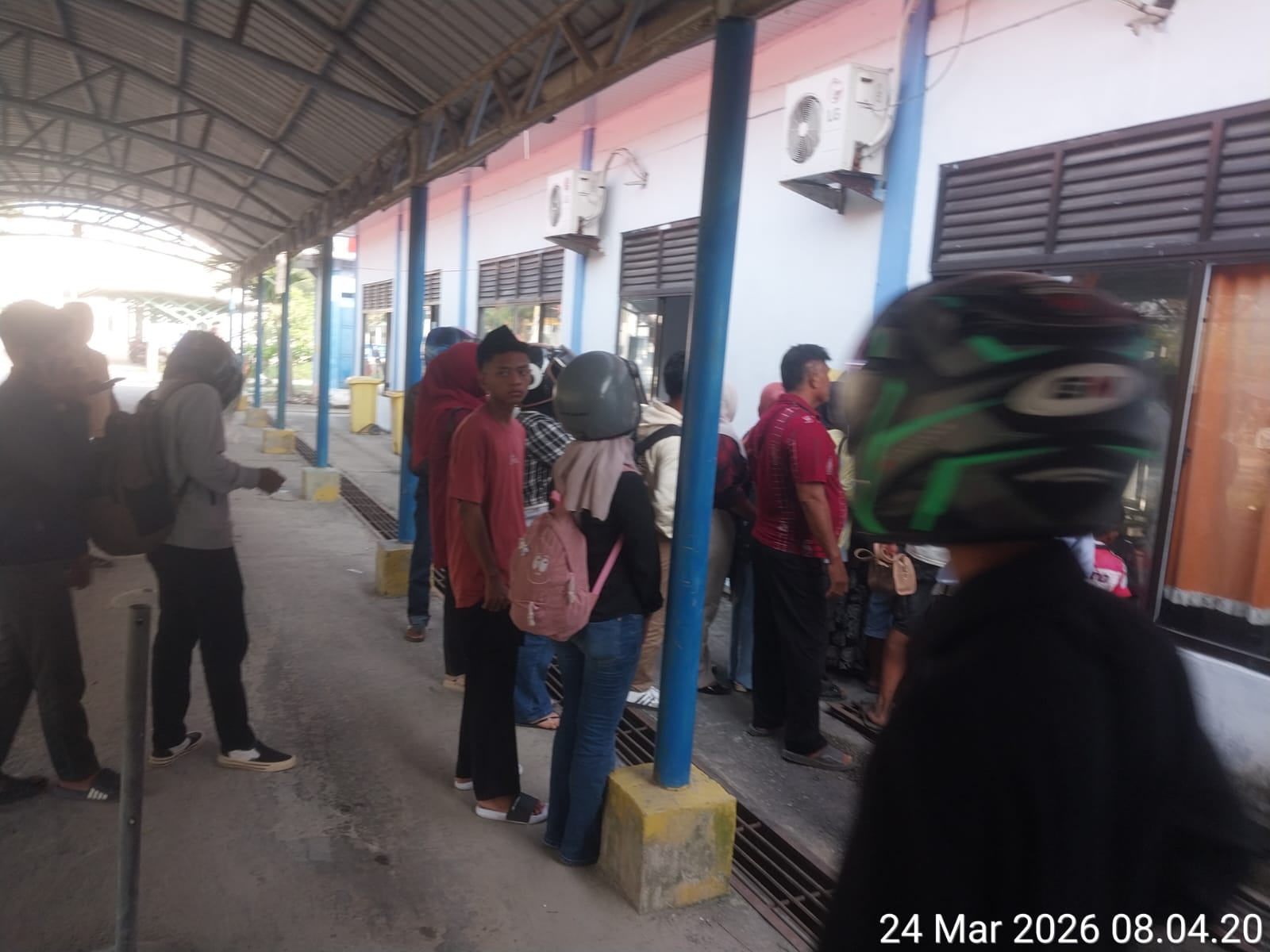 Masyarakat Kritik Pelayanan Petugas Tiket Kapal Roro Rute Rupat–Dumai Kurang Efisien
