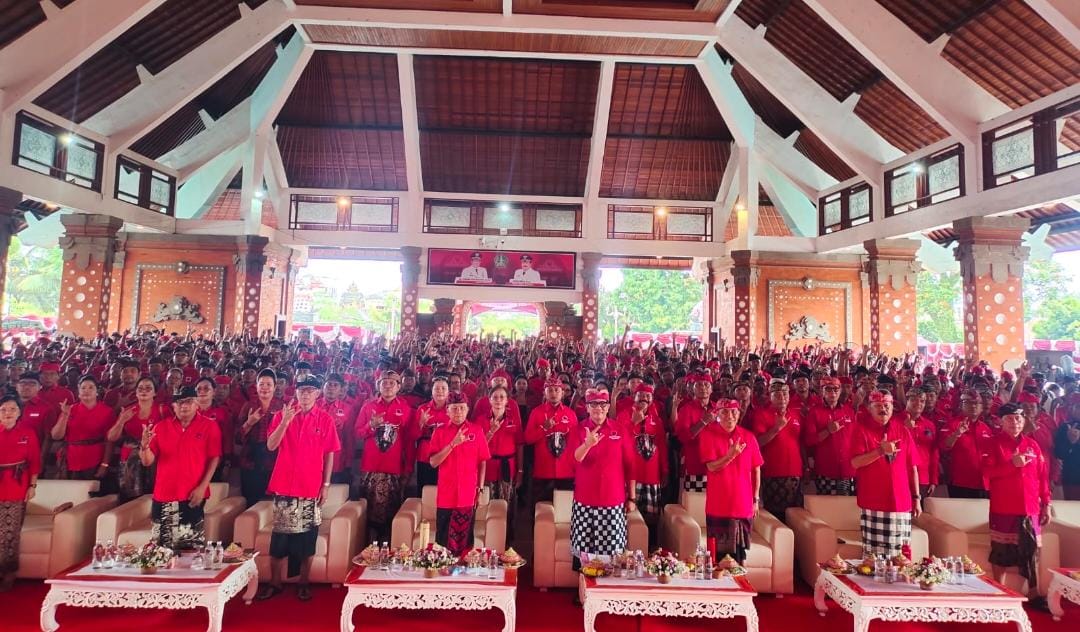 Koster Kukuhkan 5.058 Pengurus PAC, Ranting dan Anak Cabang PDIP Tabanan Tegaskan Kader Harus Jadi Ujung Tombak Perjuangan Rakyat