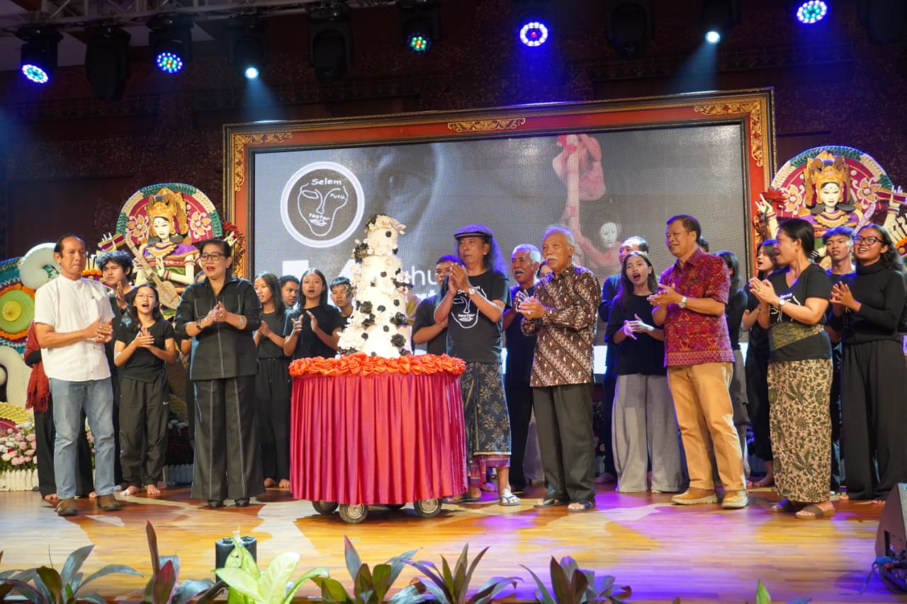 Peringati Hari Teater Sedunia, Ibu Putri Koster Ingin Bangkitkan Seni Modern dan Kontemporer Bali