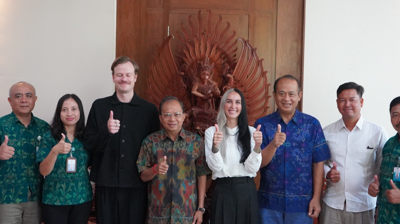 Gubernur Koster Apresiasi RS Kasih Ibu Berhasil Sembuhkan Pasien WNA, Tingkatkan Citra Pariwisata di mata Dunia