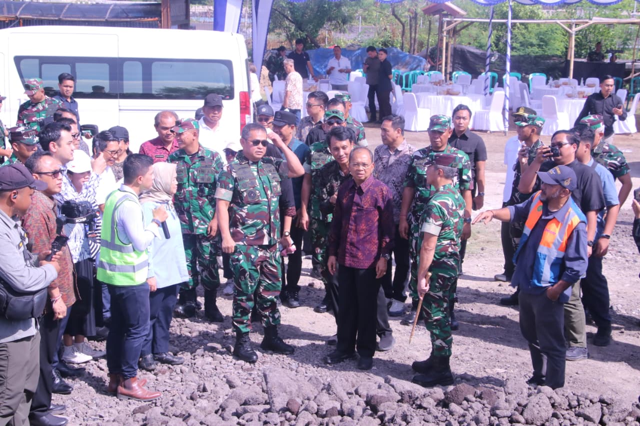 Bali Mulai Persiapkan Pembangunan PSEL, Gubernur Koster Tinjau Langsung Pematangan Lahan