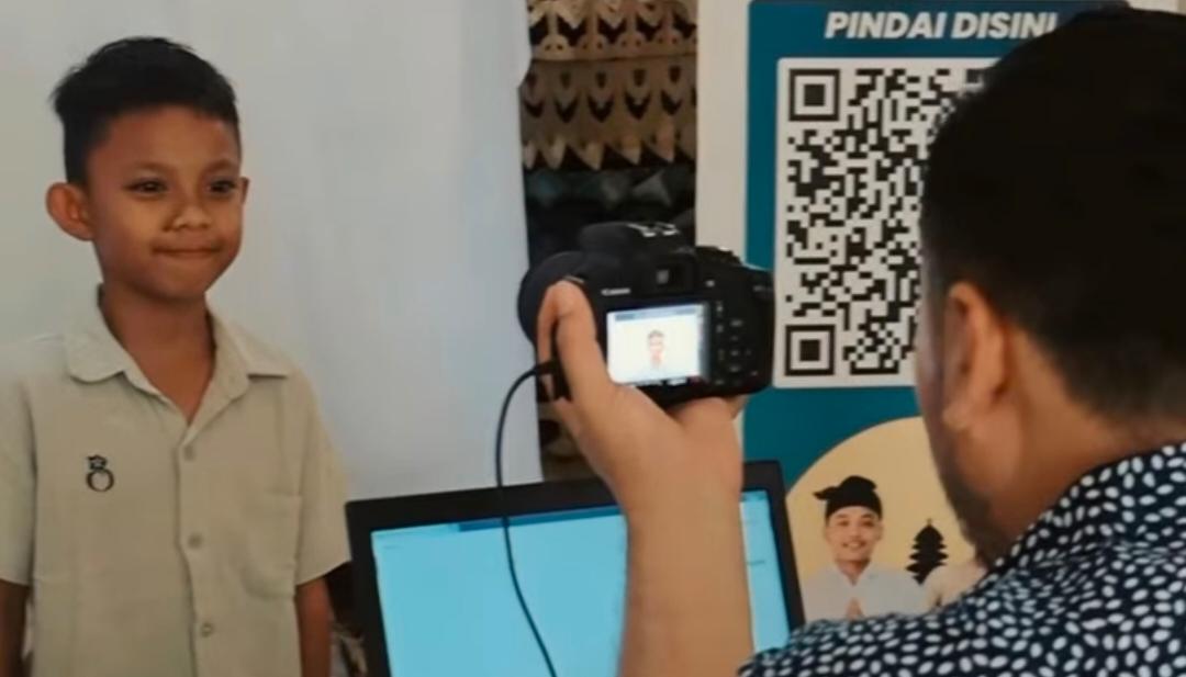 Imigrasi Ngurah Rai Jemput Bola di Desa Canggu, Warga Antusias Sambut Layanan Eazy Paspor